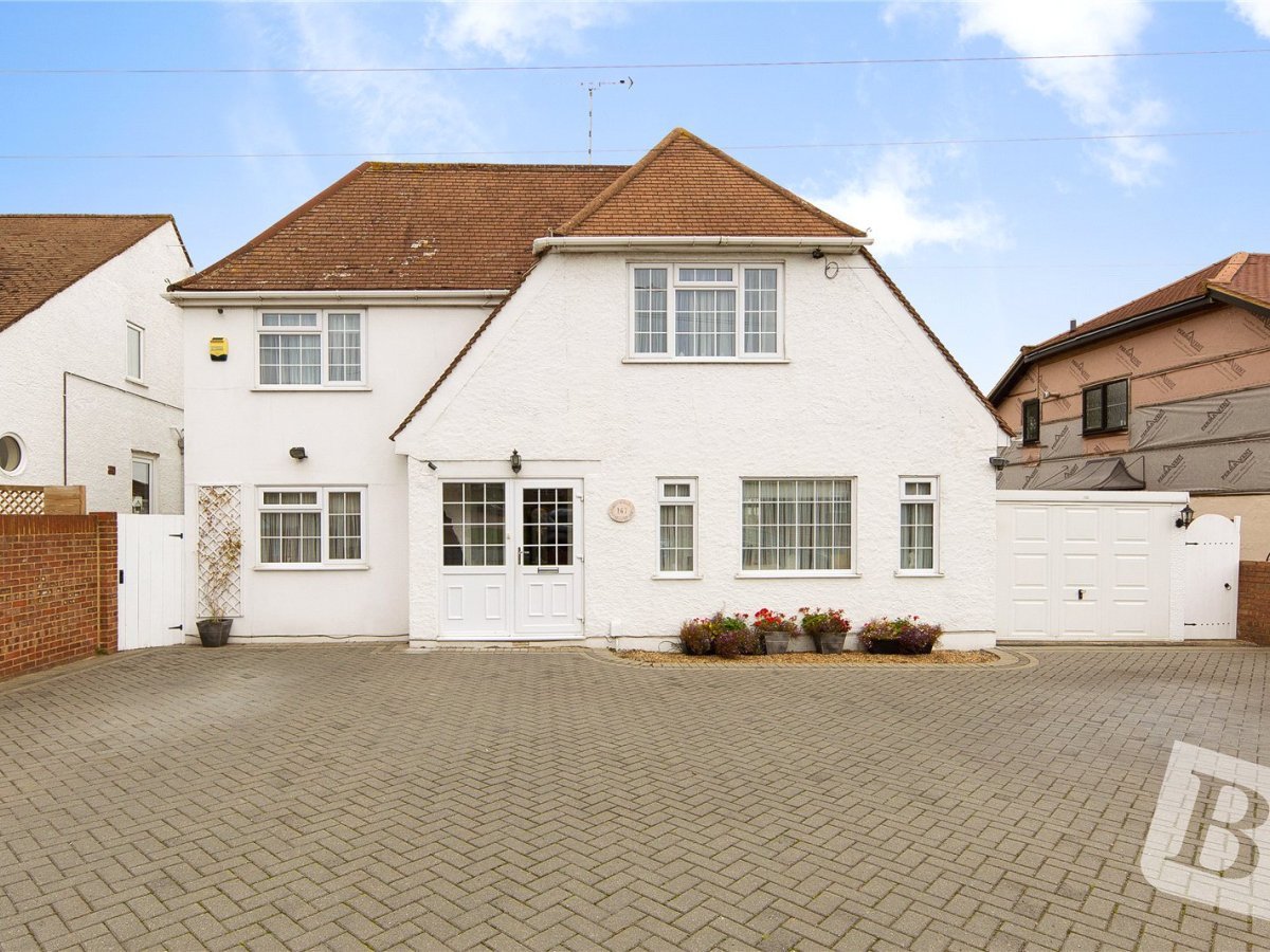 4 bedroom property for sale in Lower Higham Road, Chalk, Gravesend