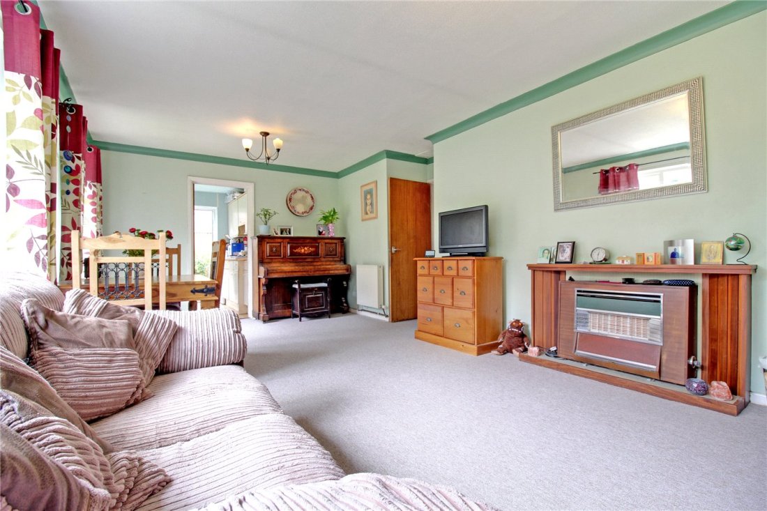 3 bedroom property for sale in Curlew Green, Oulton Broad (Lowestoft