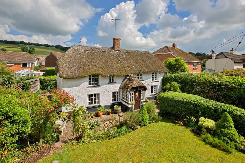 Stags 4 bedroom property for sale in King Street, Silverton