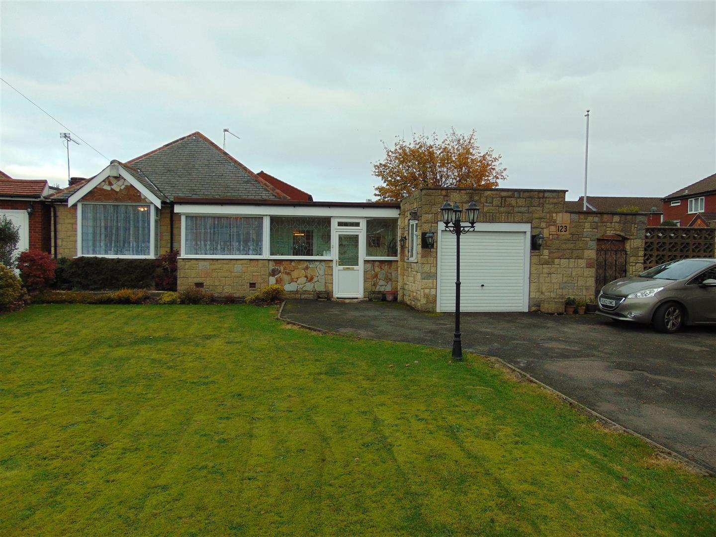 2 bedroom property for sale in Walsall Wood Road, Aldridge Guide