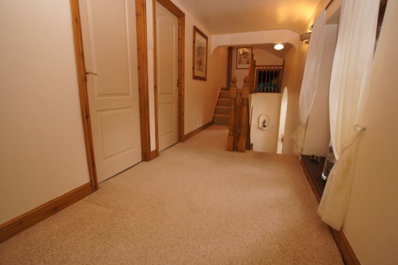 5 Bedroom Town House For Sale In Beckett Street Lees Oldham Ol4