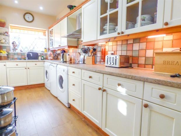 3 Bedroom Property For Sale In Harlech Avenue South Shore