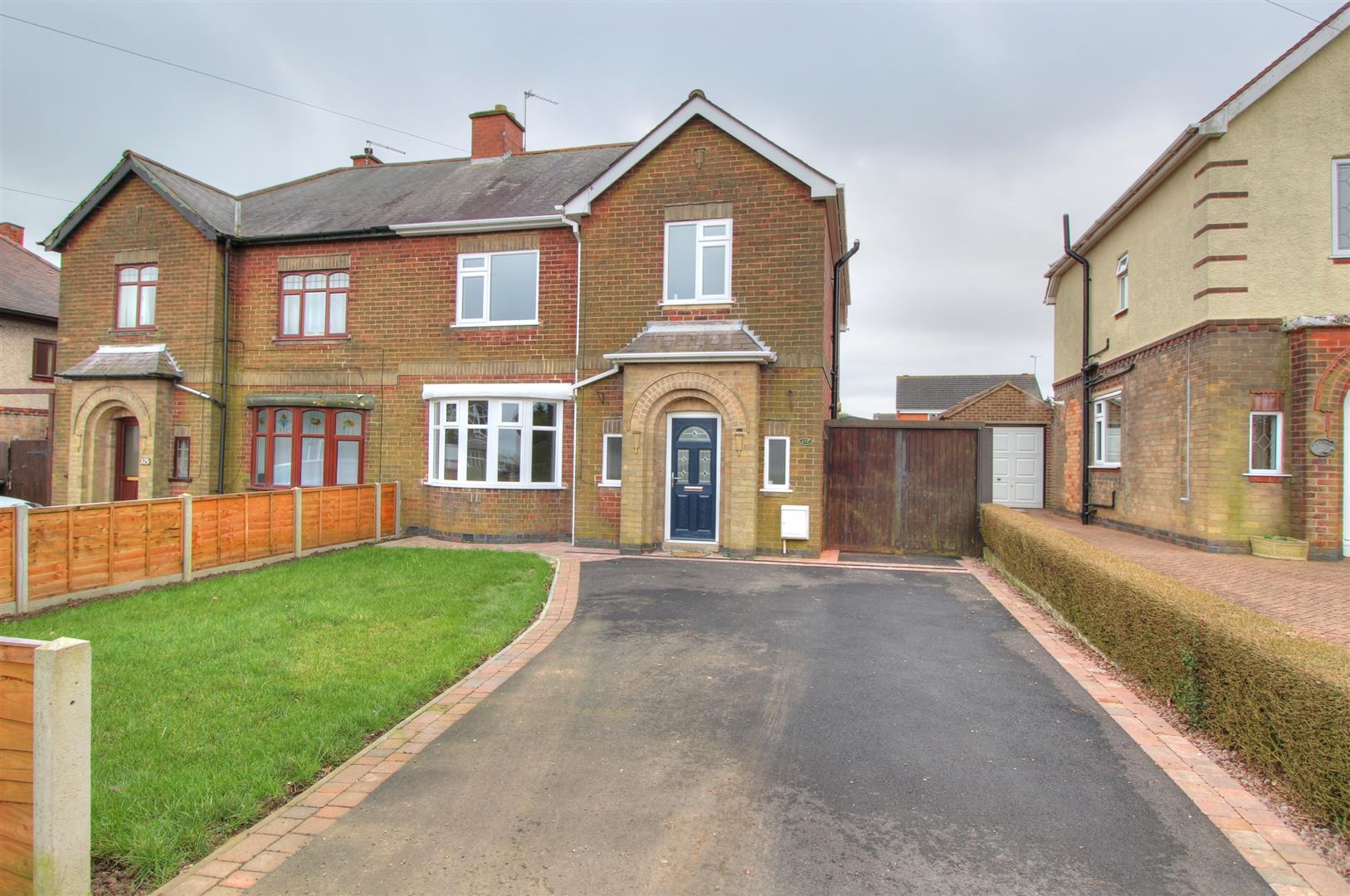 3 bedroom property for sale in Ashby Road, Coalville £240,000