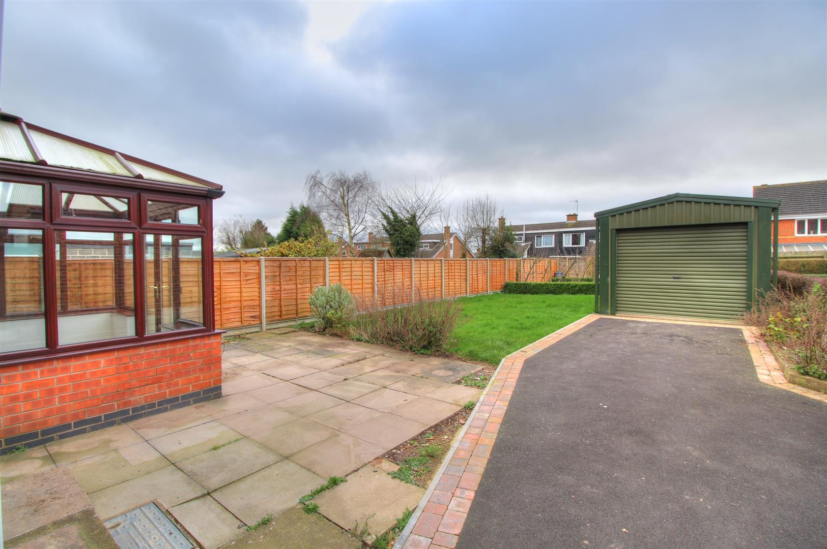 3 bedroom property for sale in Ashby Road, Coalville £240,000