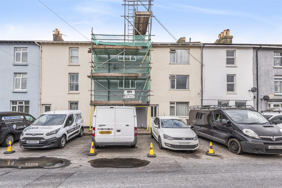 5 bedroom property for sale in Old Shoreham Road, ShorehamBySea