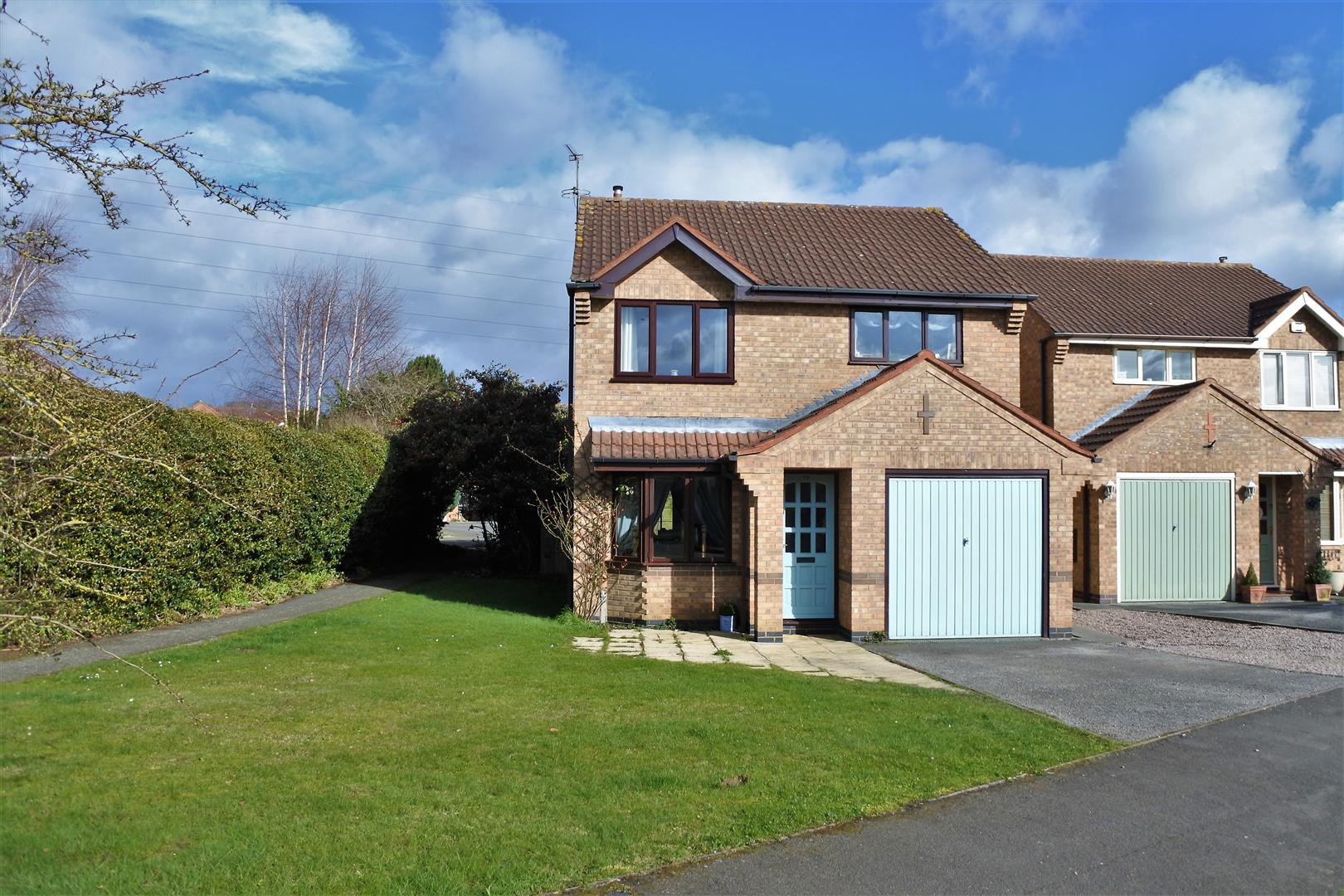 3 bedroom property for sale in Sunningdale, Grantham £210,000