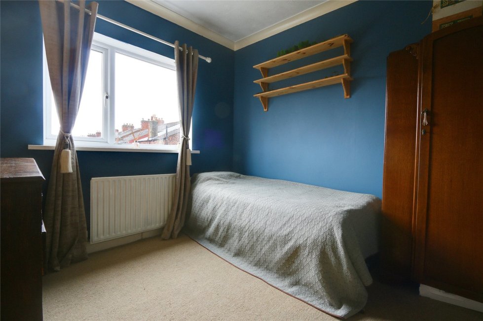 3 bedroom property in Albert Avenue, Hull £110,000