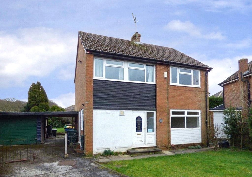 4 bedroom property for sale in Grasleigh Avenue, Allerton, BD15 £250,000