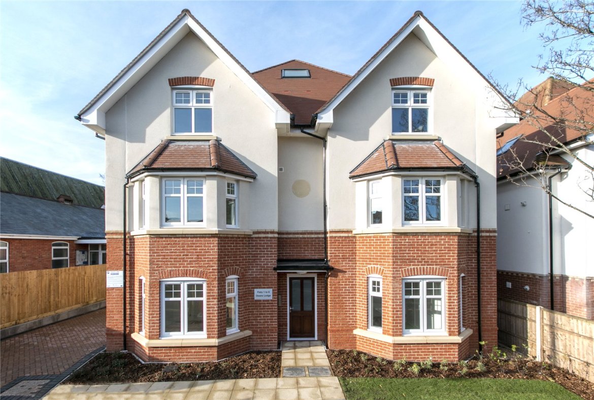 2 bedroom property for sale in Charminster Road, Bournemouth, Dorset