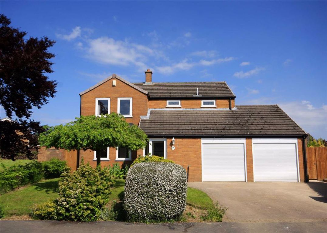 4 bedroom property for sale in Forth Close, Oakham, Rutland Guide