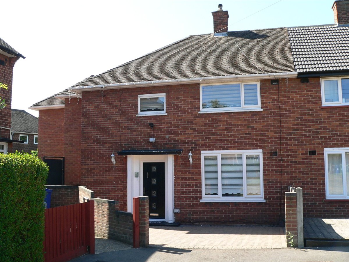 4 bedroom property for sale in Cruick Avenue, South Ockendon, RM15