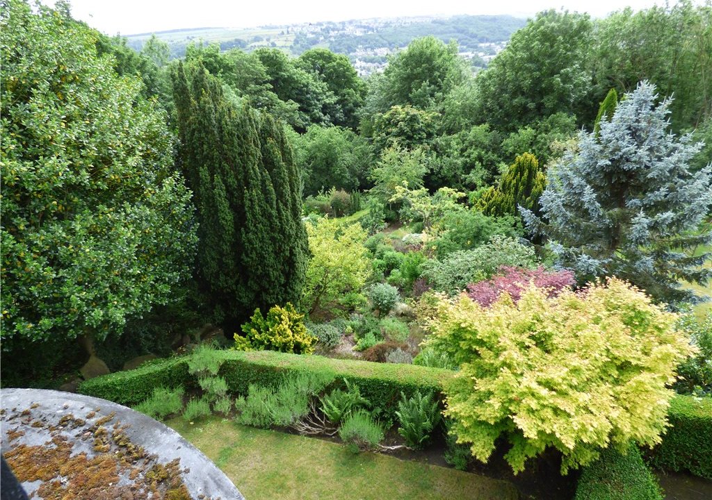 4 bedroom property for sale in Banks Lane, Riddlesden, Keighley, BD20