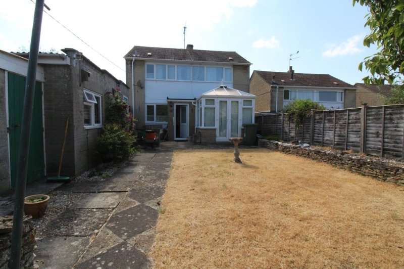 3 bedroom property for sale in Grove Orchard, Highworth Guide price £