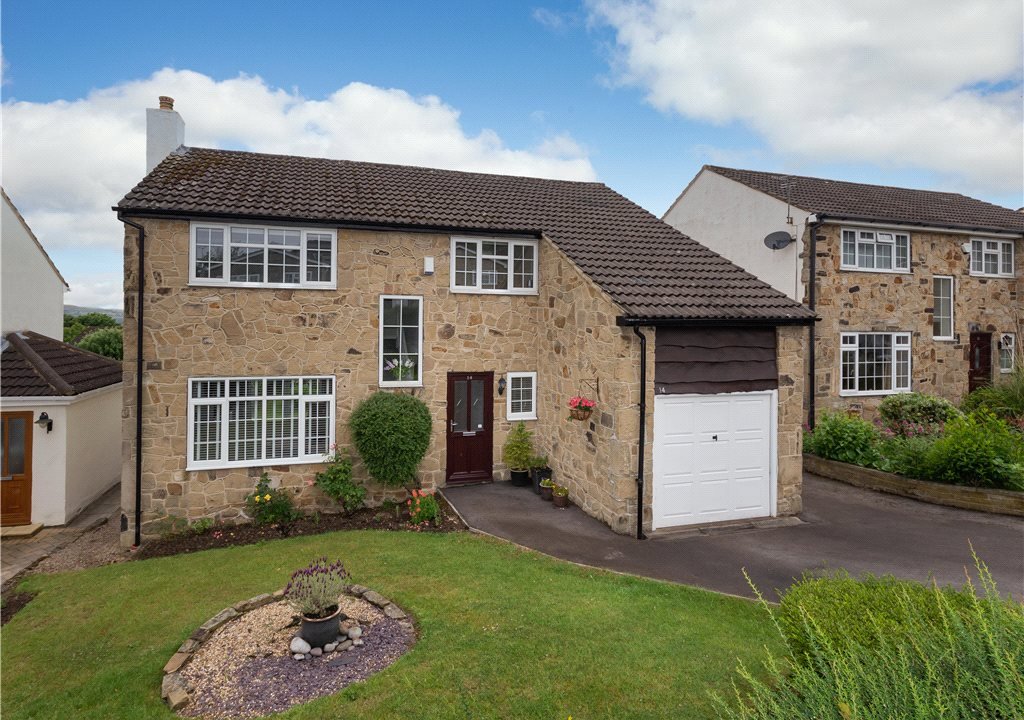 4 bedroom property for sale in Walker Wood, Baildon, Shipley, BD17 £