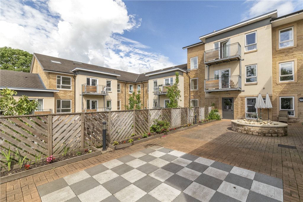 2 Bedroom Property For Sale In Emmandjay Court Valley Drive Ilkley Ls29 269 000