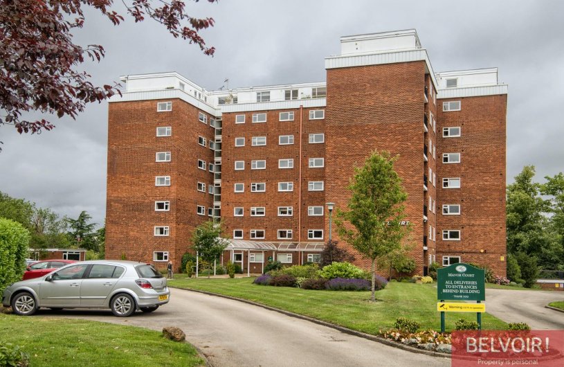 2 bedroom property for sale in Manor Road, Leamington Spa Guide price