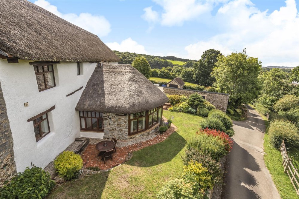 Stags 5 bedroom property for sale in The Threshing Barn, Pitt Farm