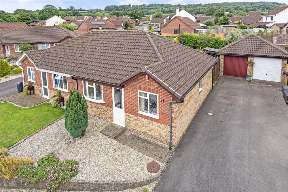 Stags 2 bedroom property for sale in Rowan Close, Honiton