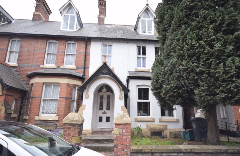 1 bedroom property to let in Wellington Road, Wrexham £425 pcm