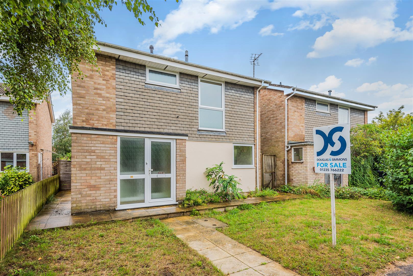 3 bedroom property for sale in Walk, Grove, Wantage Guide price £290,000