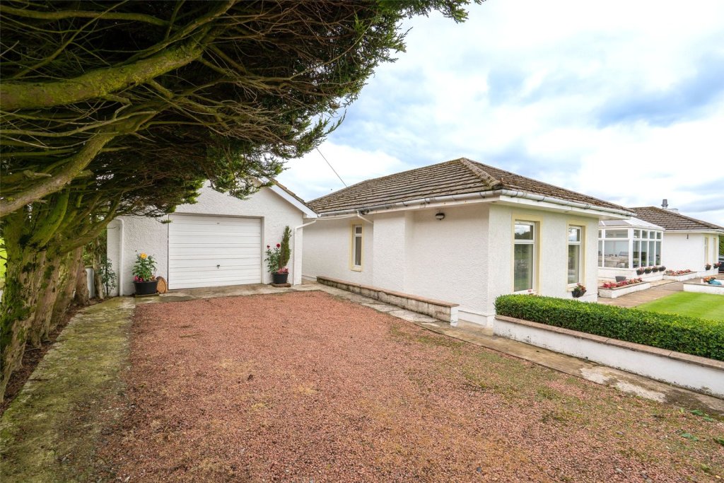 4 bedroom house for sale in Alton Lodge, Newmilns, Ayrshire, KA16