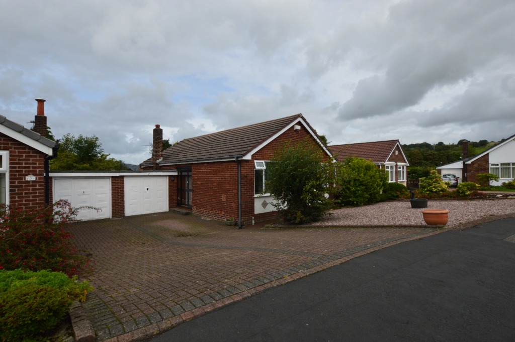 2 bedroom bungalow to rent in Belmont View, Harwood, Bolton, BL2