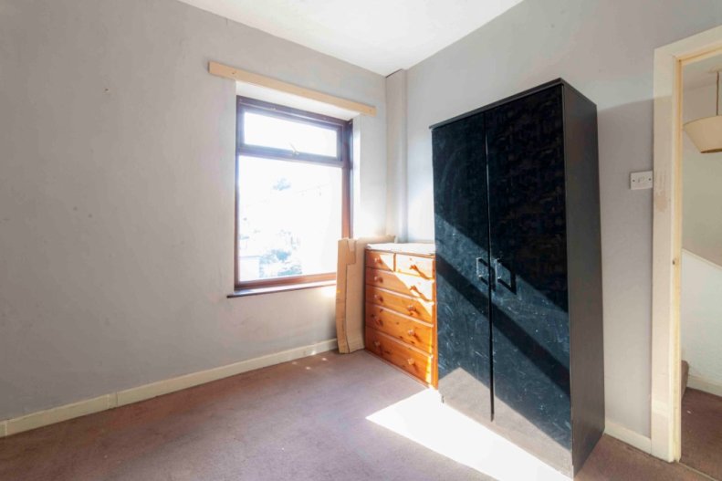 To Houses 3 Higginshaw Rent Bedroom Oldham