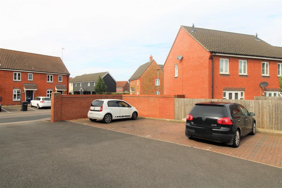 1 bedroom property for sale in Clement Attlee Way, King's Lynn £97,500