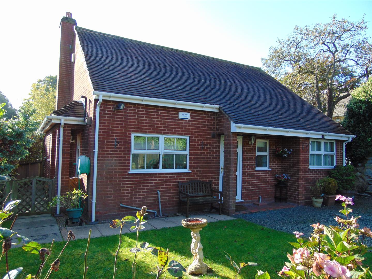 3 bedroom property for sale in Station Road, Pelsall Guide price £289,950