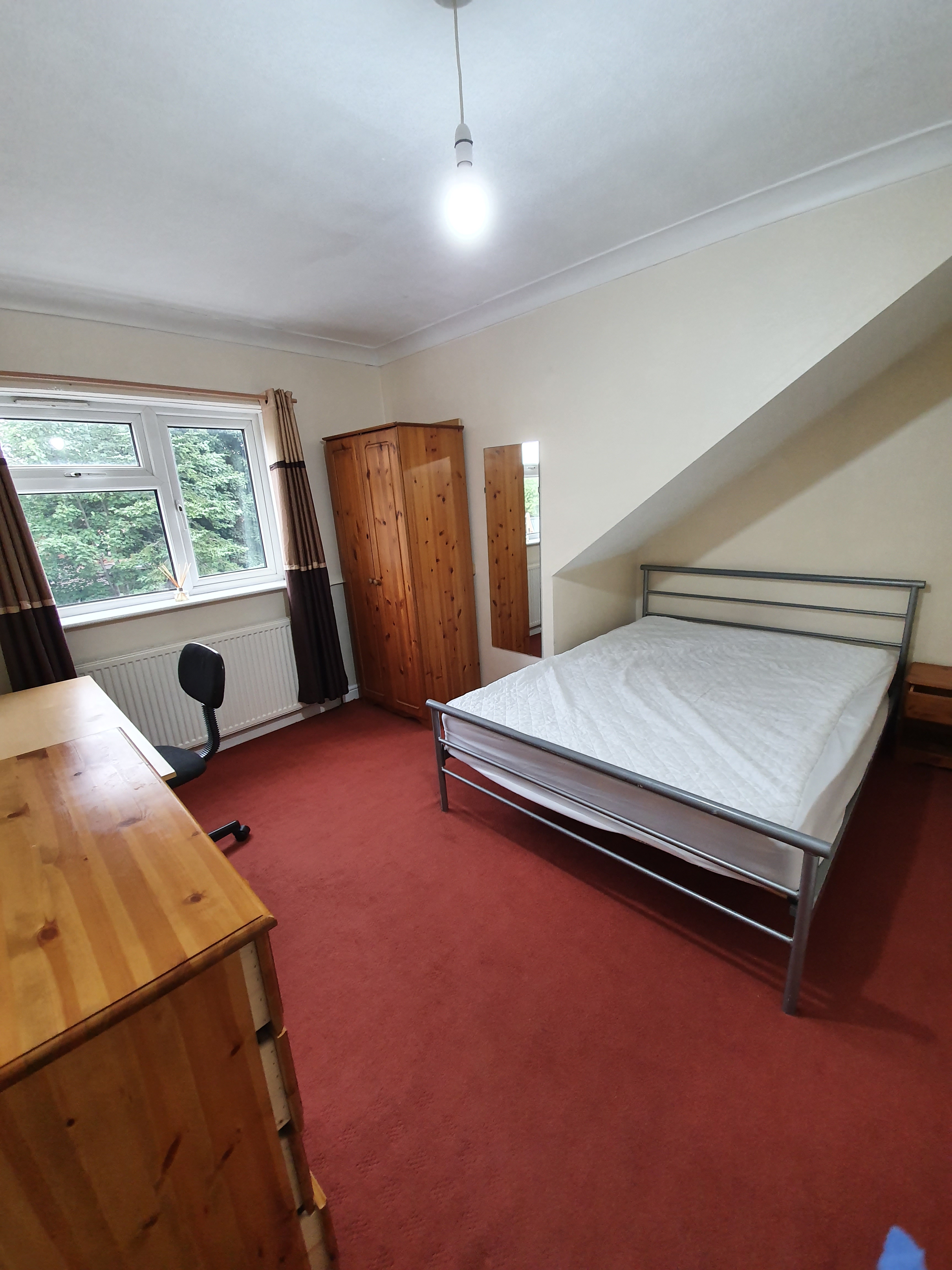 5 bedroom property to let in 11 TEIGNMOUTH ROAD £525 pw