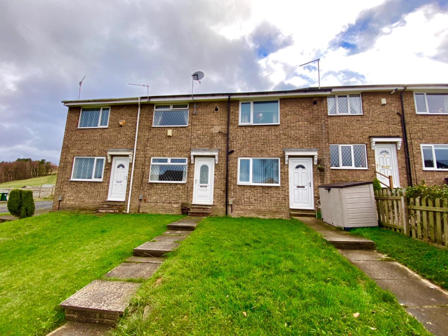 2 bedroom property for sale in Kinder Avenue, Cowlersley, Huddersfield