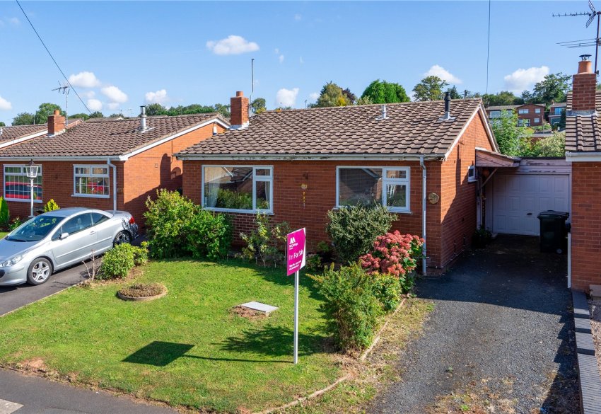 2 bedroom property for sale in Jubilee Drive, Highley, Bridgnorth, WV16