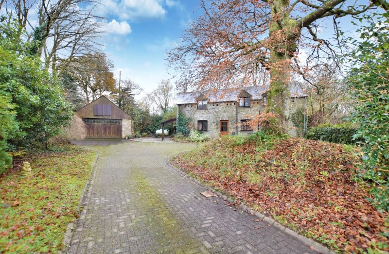 3 bedroom property for sale in Sandways, Calstock, Cornwall, PL18 £