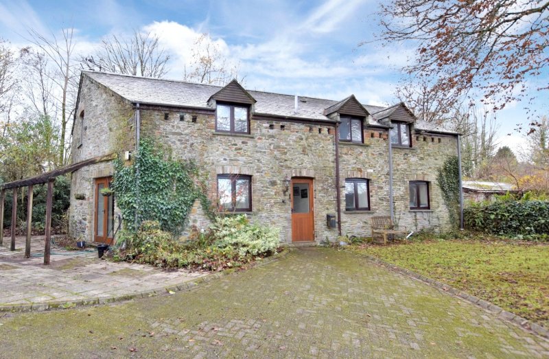 3 bedroom property for sale in Sandways, Calstock, Cornwall, PL18 £