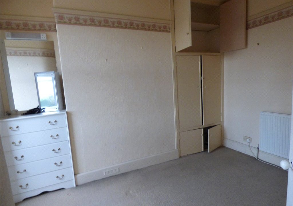 3 bedroom property for sale in Broomhill Avenue, Keighley, BD21 £85,000