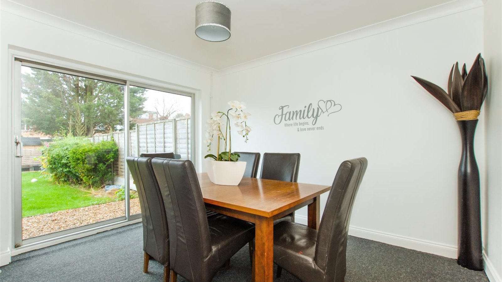 4 bedroom property for sale in Sedgwick Avenue, Hillingdon £525,000