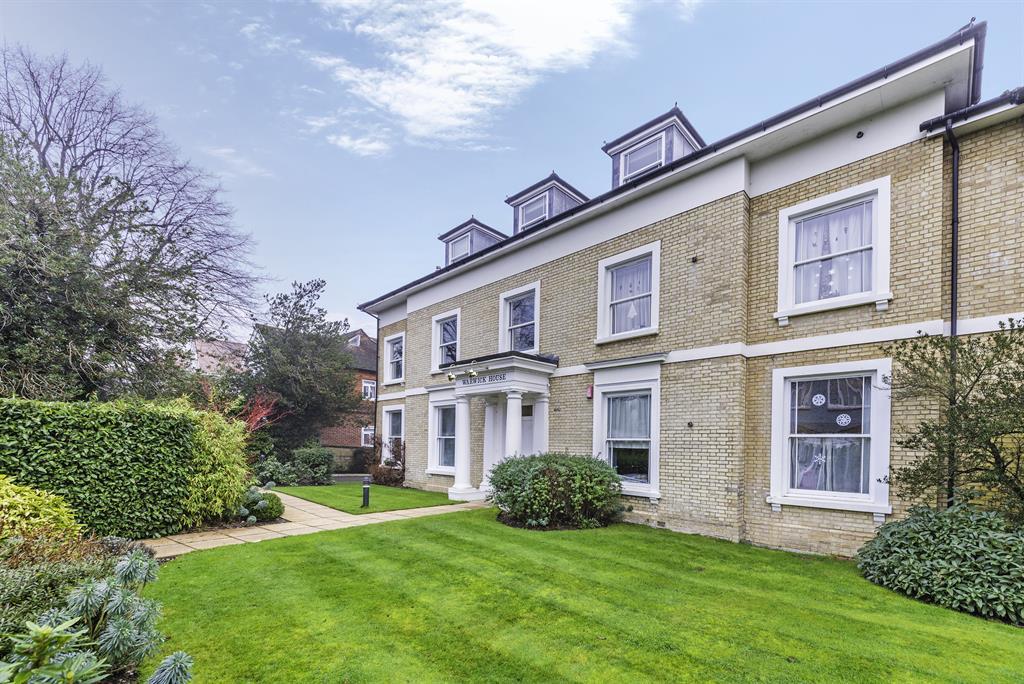 2 bedroom property for sale in Warwick House, Ladbroke Road, Redhill