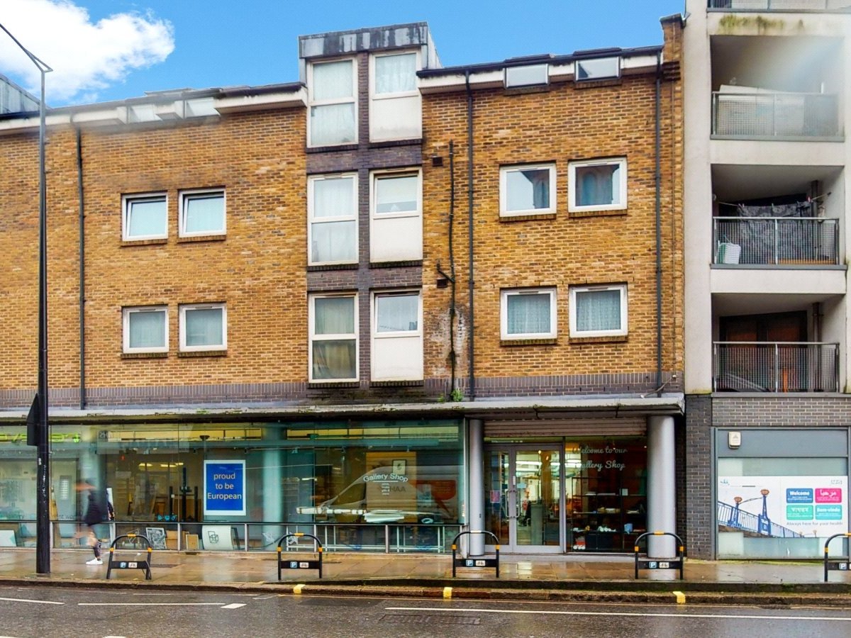 property for sale in Harrow Road, London, W10 Offers in excess of £