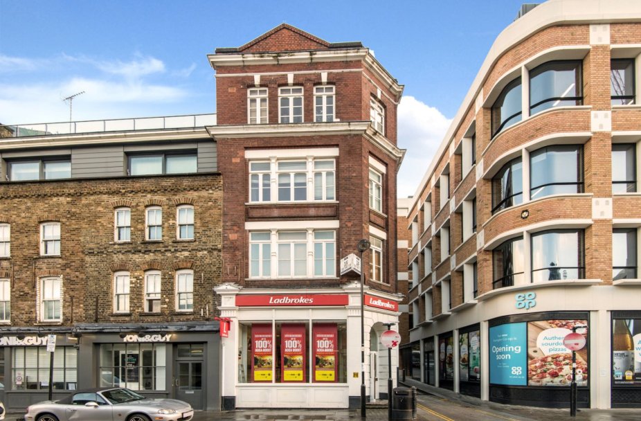 2 bedroom property for sale in Turnmill Street, Clerkenwell, London