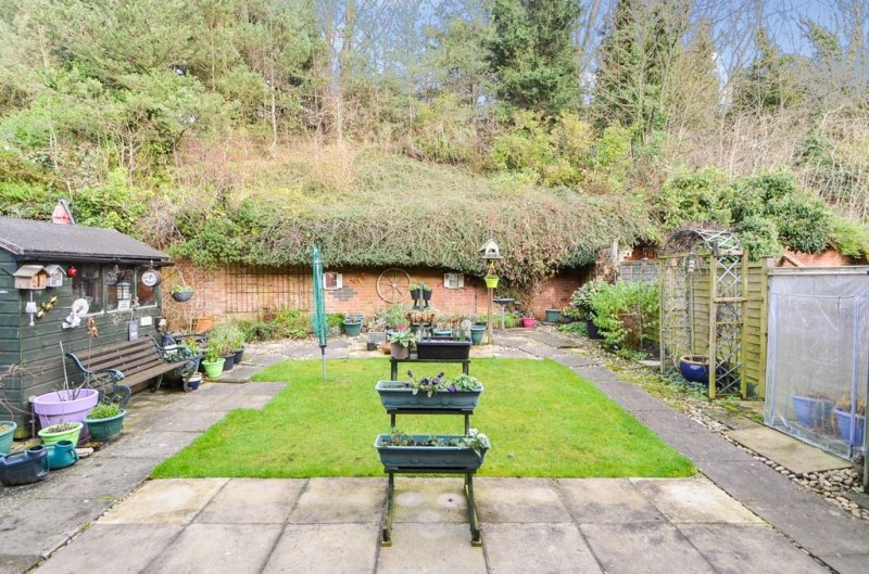 3 bedroom property in Newbold Road, Newbold, Rugby Guide price £249,950