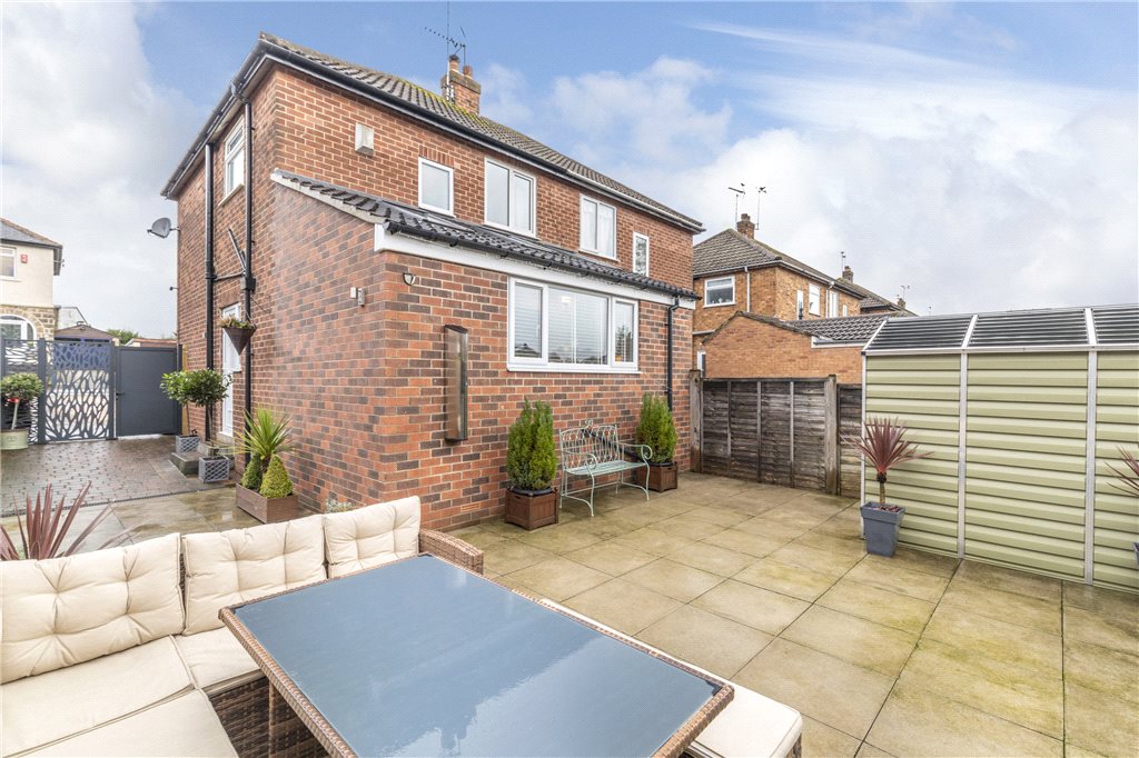 3 bedroom property for sale in Oakridge Avenue, Menston, Ilkley, LS29