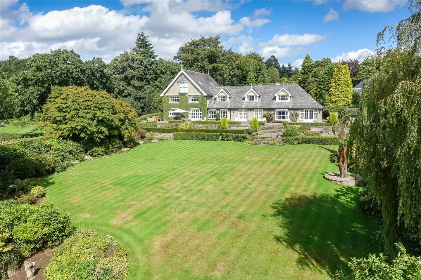 JacksonStops 4 bedroom property for sale in Barrow Lane, Hale, WA15