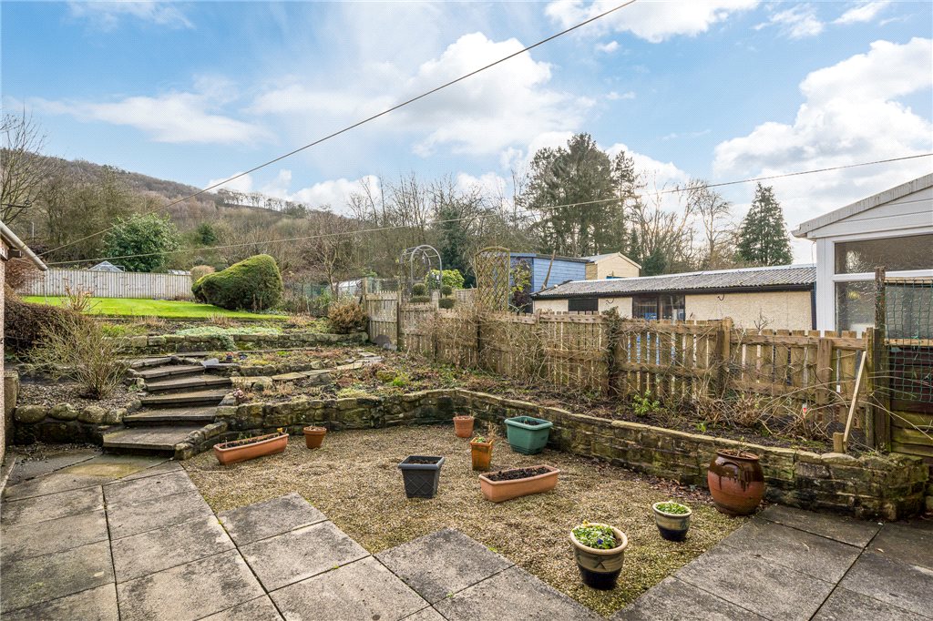 3 bedroom property for sale in Bradford Road, Otley, LS21 £275,000