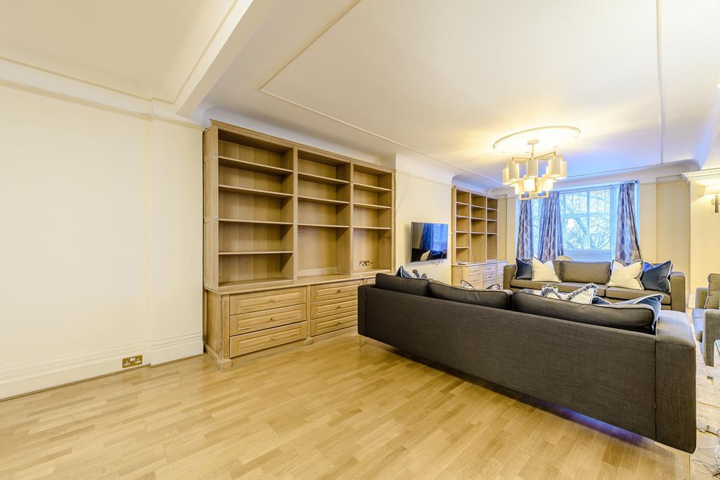 Four Bedroom  Three Bathroom  Apartment To Let  Strathmore Court  St Johns Wood  NW8 Image 4