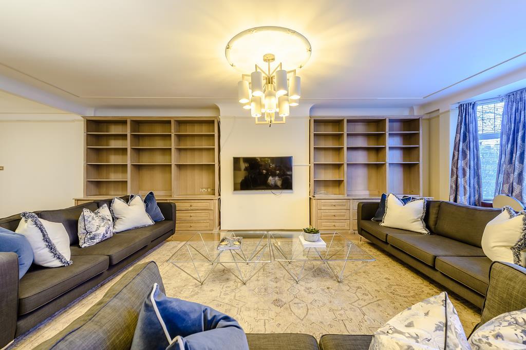 Four Bedroom  Three Bathroom  Apartment To Let  Strathmore Court  St Johns Wood  NW8 Image 2