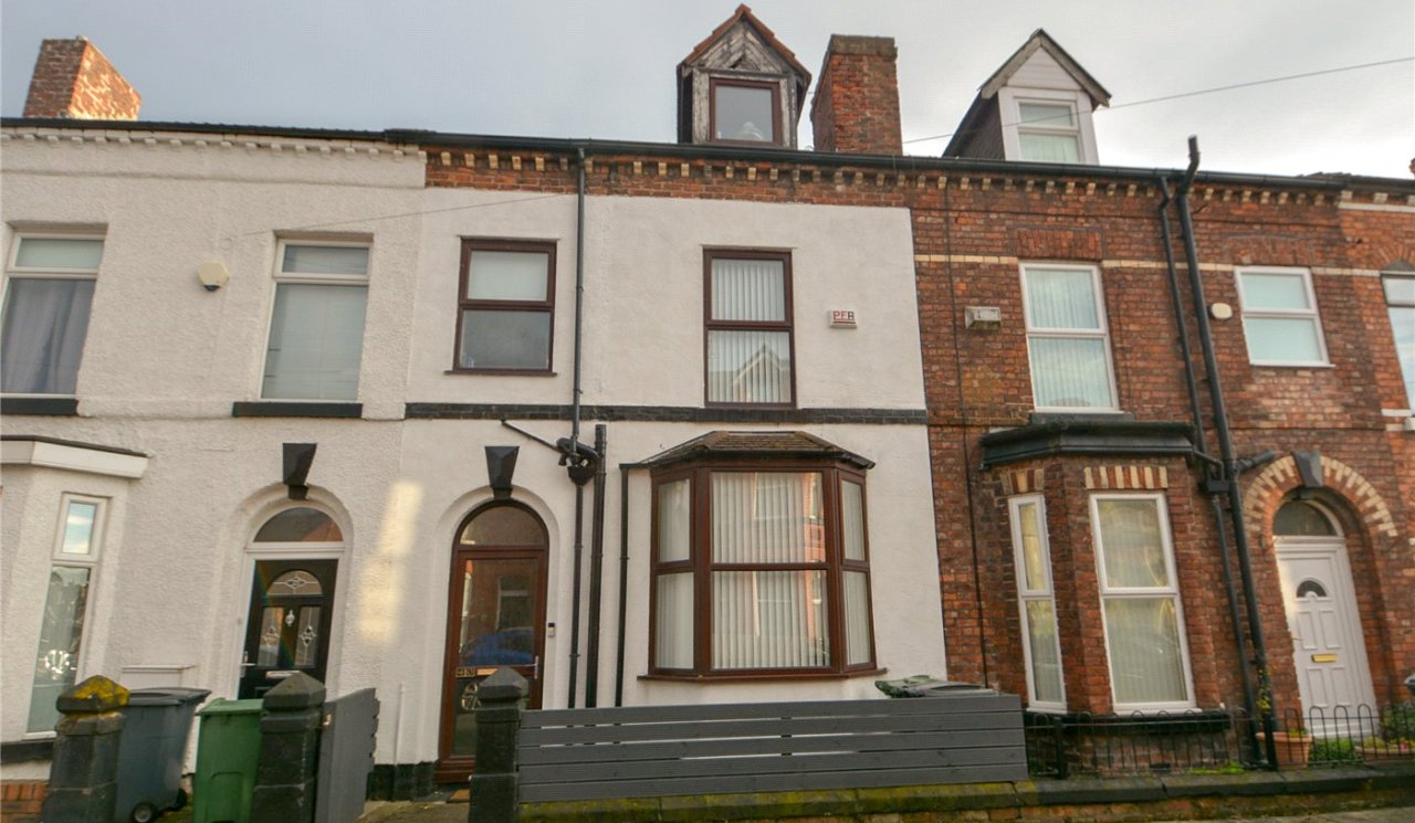 4 bedroom property for sale in Winstanley Road, New Ferry, Wirral, CH62