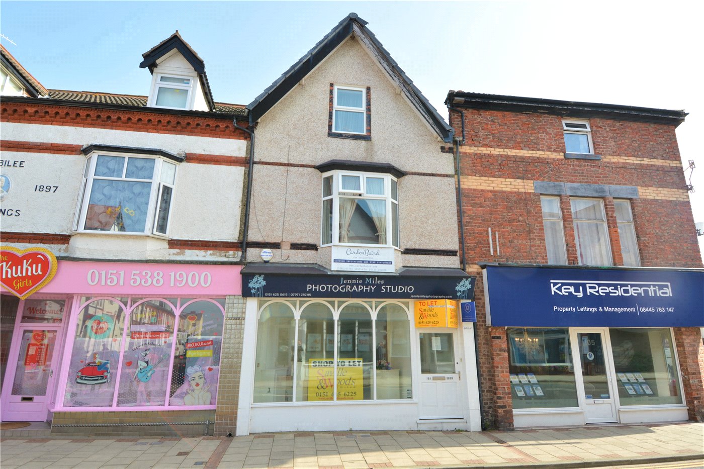 2 bedroom property for sale in Banks Road, West Kirby, Wirral, CH48 £