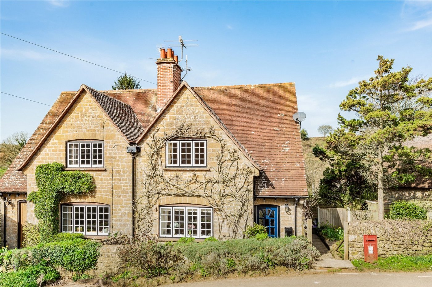 JacksonStops 2 bedroom property for sale in Sunnyside, Powerstock