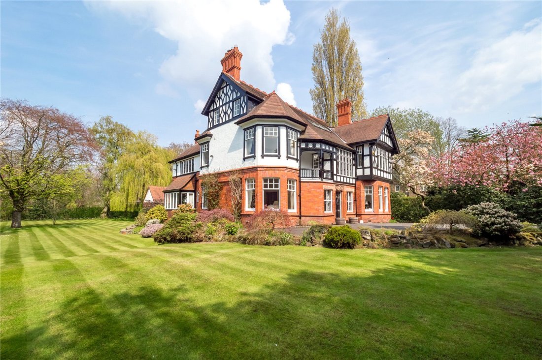 JacksonStops 7 bedroom property for sale in Park Road, Hale, WA15