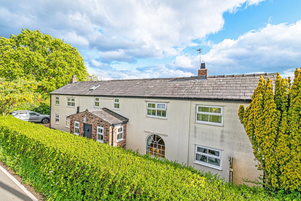 4 bedroom property for sale in Bentleys Farm Lane, Higher Whitley